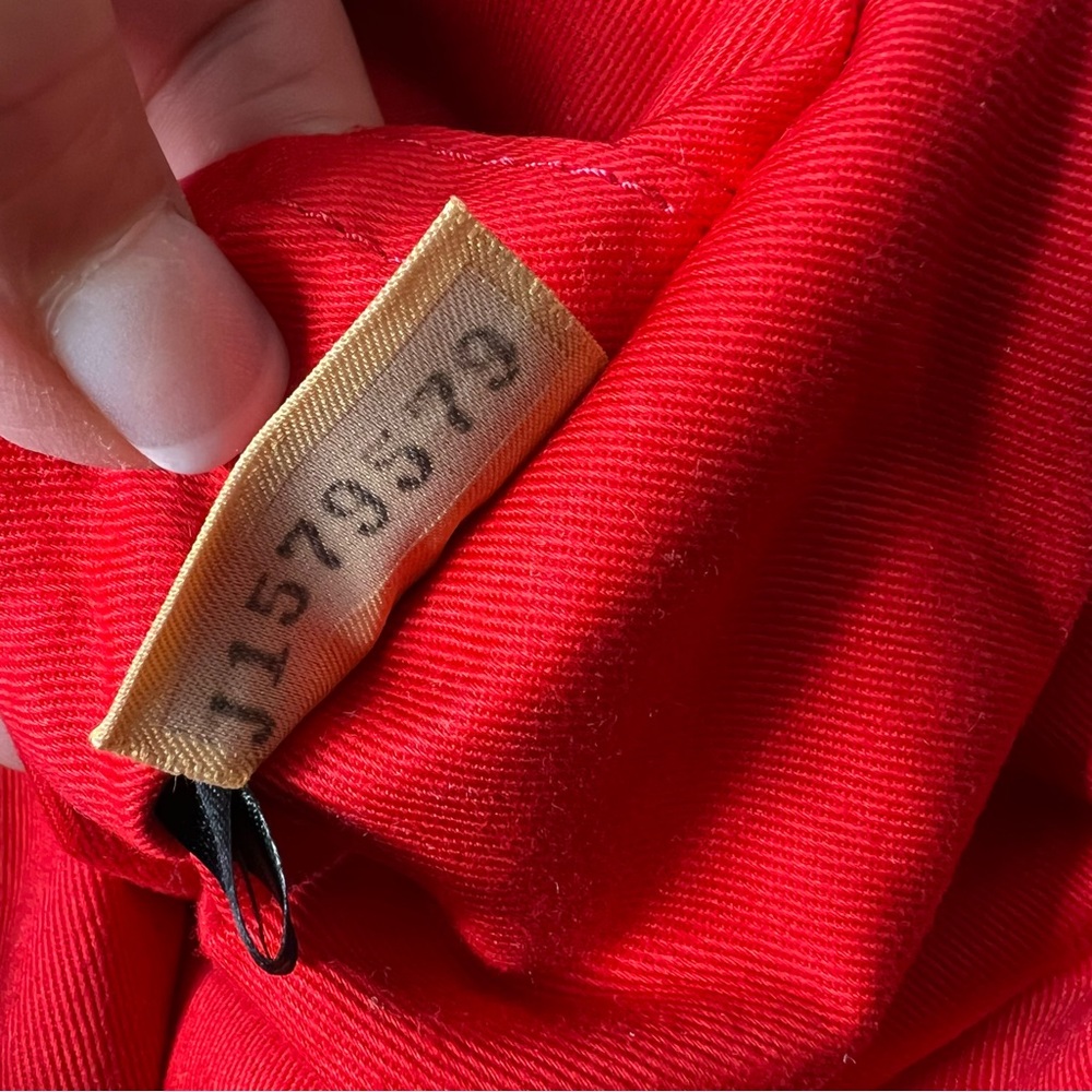 Dooney & Bourke Tartan Victoria tote bag with a green and black plaid, leather - Picture 4 of 16